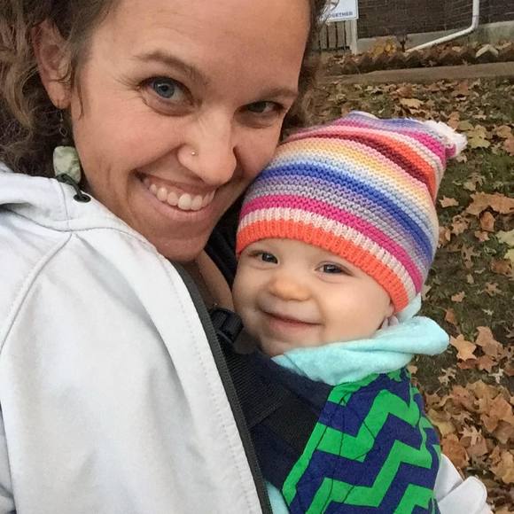 Meet your Posher, Lauren - Picture 2 of 2